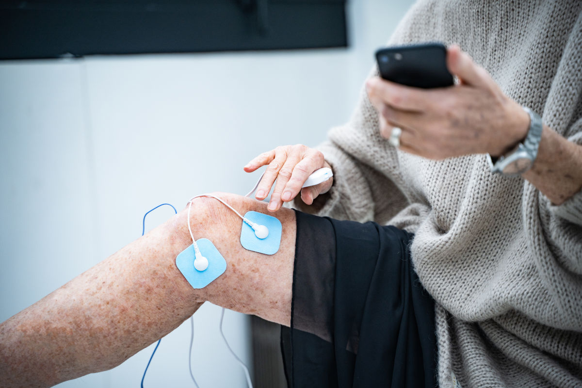 L'électrostimulation peut soulager l'arthrose du genou.